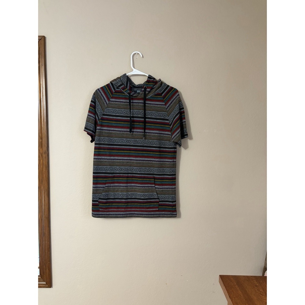 Beautiful Giant Men's Sz Small Aztec Striped Short Sleeve Hoodie Boho Baja Style